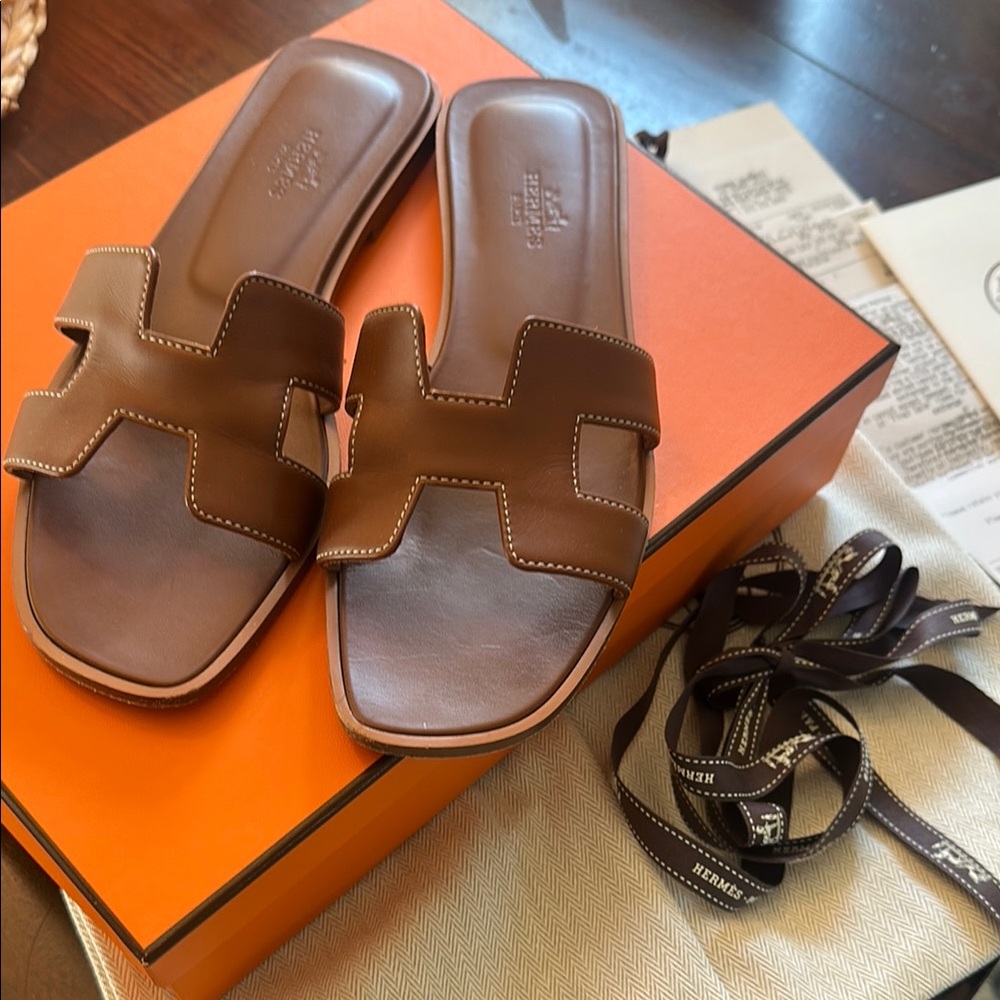 Hermes Oran sandals Gold 37 1/2